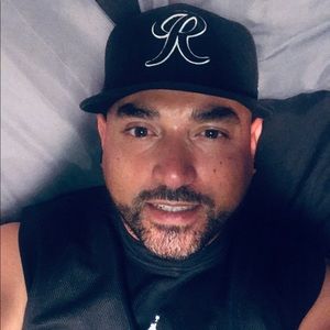 Meet your Posher, Stephen